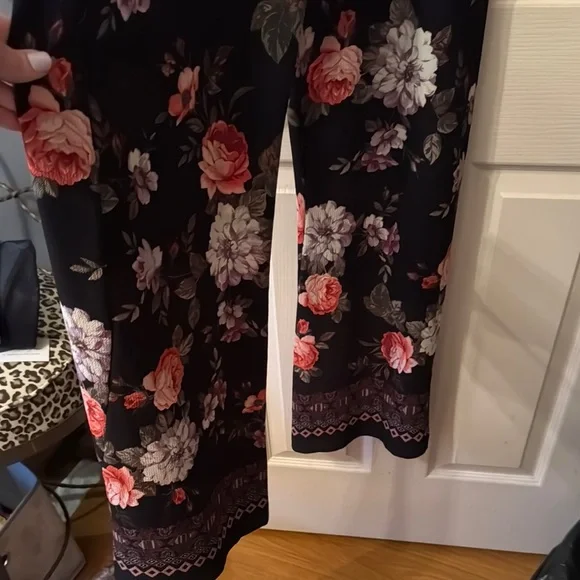 Privy Black and Pink Floral Jumpsuit - Picture 5 of 6
